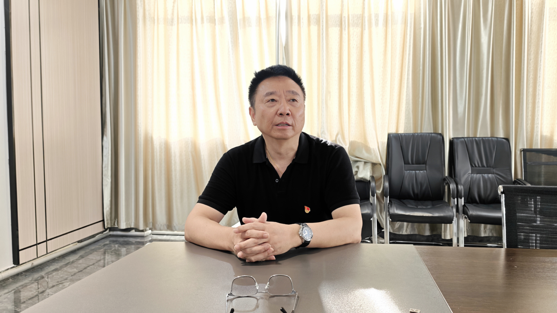 02081837qr2mQu.jpg